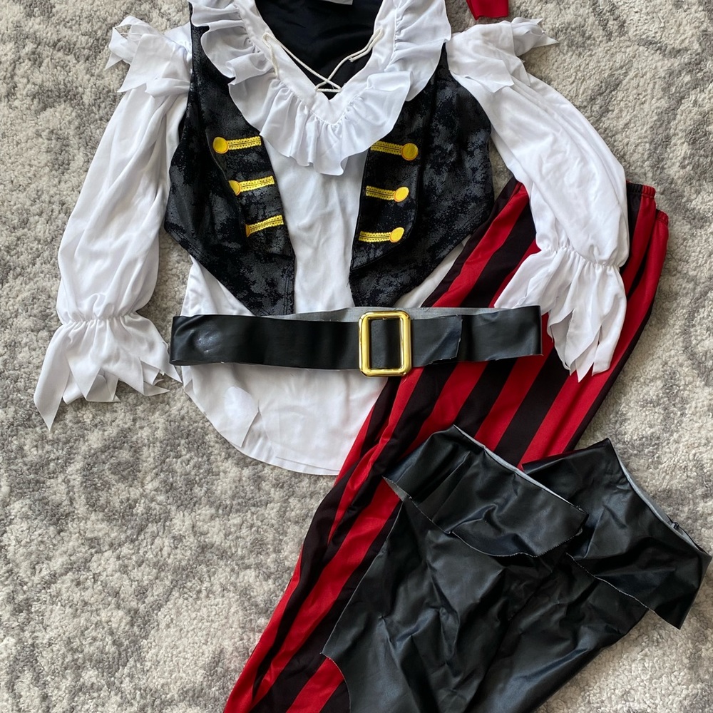 🏴‍☠️Teen Girl Pirate Costume (large)🏴‍☠️